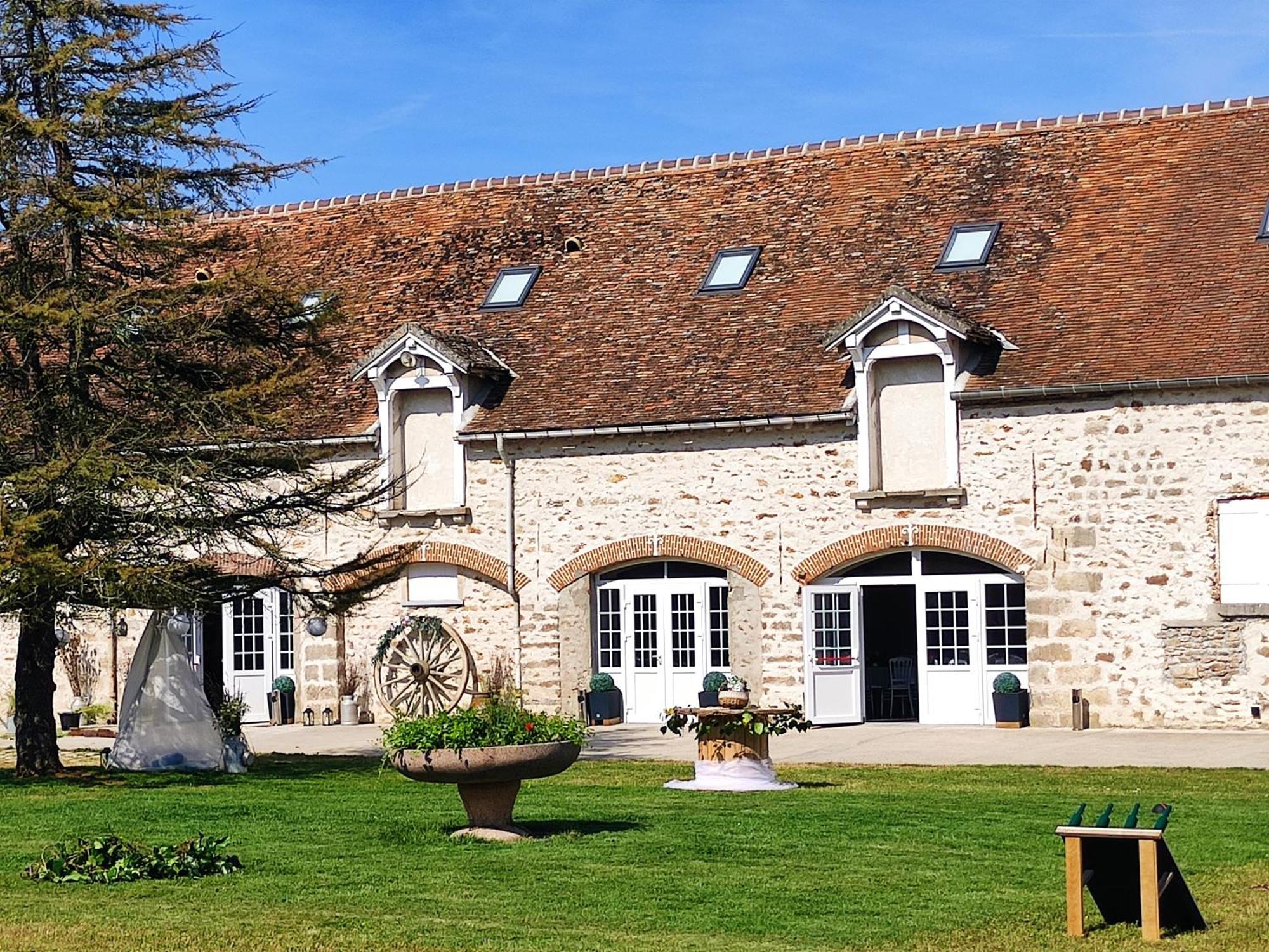 Domaine De La Ferme De Mont Bed & Breakfast Mormant Exterior foto